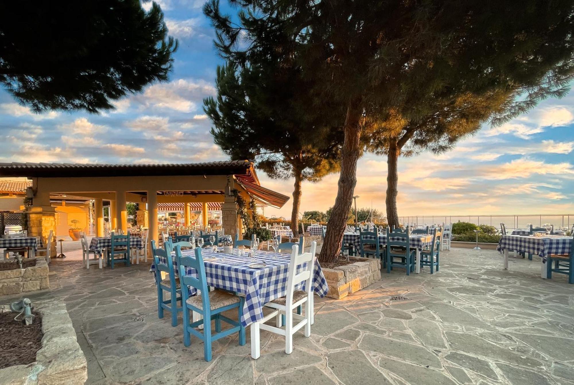 2 Bedroom Villa Destu With Private Pool And Golf Views, Aphrodite Hills Resort Куклия Экстерьер фото